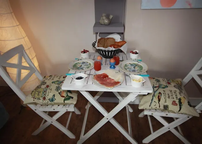 Bed & Breakfast De Pimpelmees Den Haag